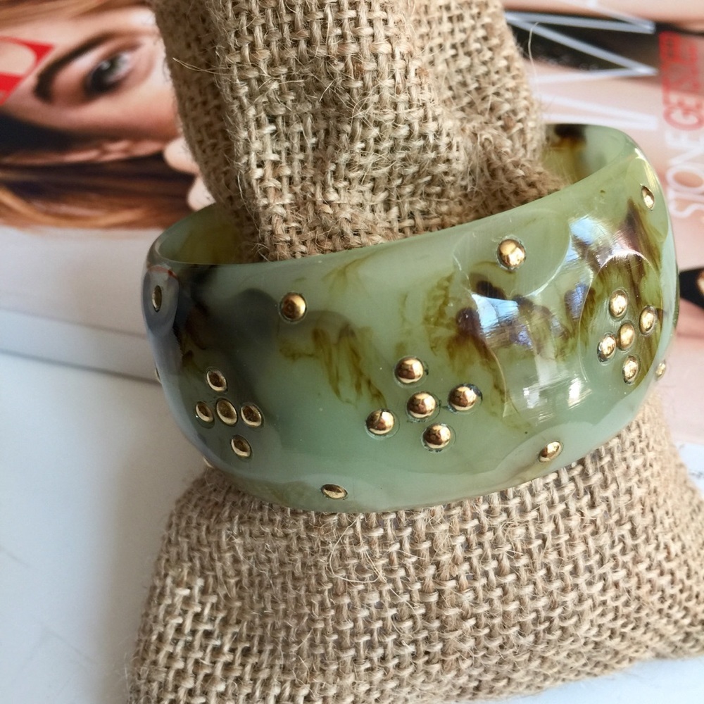 Vintage Green Lucite Bangle